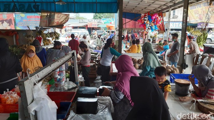 Suasana Pasar Jengkol saat PSBB