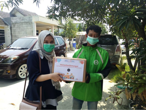 #AntarkanSemangat Ramadhan, 7 Komunitas Bagikan Bansos di Jabodetabek