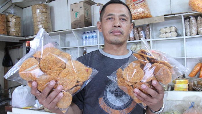 Pedagang oleh-oleh