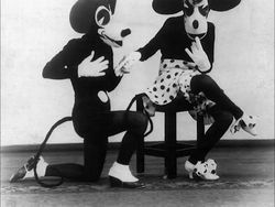 Potret Jadul Mickey Mouse yang Menyeramkan