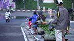 Jelang Lebaran, Jasa Tukar Uang Menjamur di Bandung