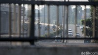 Petugas kepolisian dan pihak terkait pun terus melakukan pengawasan dan pengamanan di sejumlah titik guna mencegah gelombang arus mudik menjelang Hari Raya Idul Fitri 1441 H.