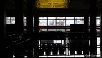 PT Pelayaran Nasional Indonesia (Persero) atau Pelni sendiri menghentikan penjualan tiket penumpang hingga 8 Juni 2020. Kebijakan tersebut diambil setelah pemerintah melarang mudik Lebaran pada tahun ini.