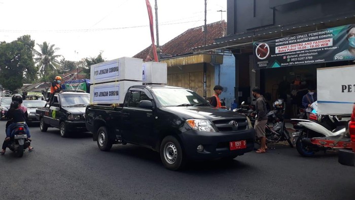 Viral foto dan video pocong dan peti jenazah keliling kota di Banjarnegara, Jumat (22/5/2020).