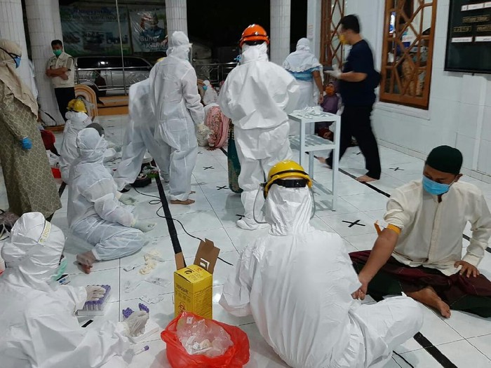 90 Jamaah Masjid di Situbondo Di-Rapid Test