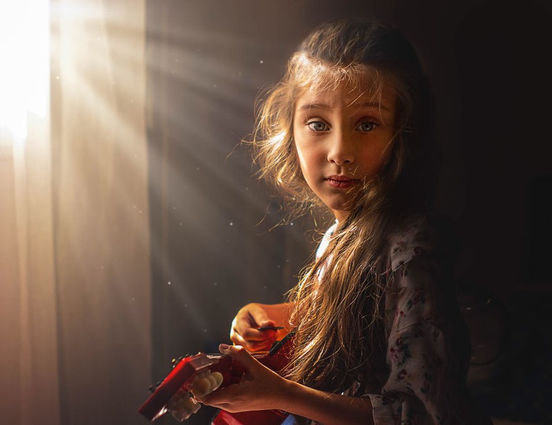 Kontes Foto Agora #StayHome menginspirasi fotografer agar tetap kreatif dari rumah dan mendokumentasikan situasi yang belum pernah terjadi sebelumnya.