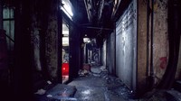 Jalur ke tiap rusun di Kowloon Walled City melewati koridor-koridor yang begitu gelap. Bahkan, polisi dikabarkan takut jika harus masuk ke sana