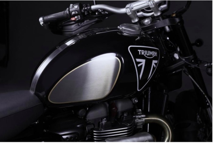 Triumph Scrambler ala James Bond
