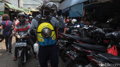 Saat Minion Jalan-jalan ke Pasar Jatinegara