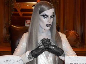 Jeffree Star Jadi Kontroversi Setelah Rilis Makeup Bertema Kematian