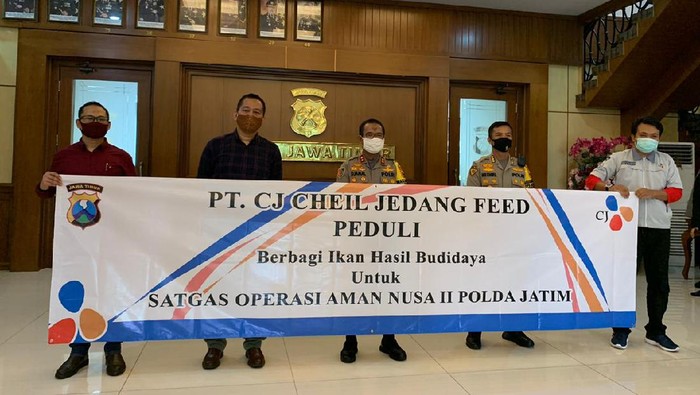 bantuan untuk warga terdampak covid-19 terus mengalir