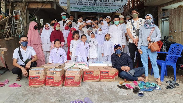 Berbagi Kebahagiaan Ramadhan di Tengah Pandemi Melalui kegiatan Ramadhan Berbagi IBR Relations menyalurkan paket sembako di sejumlah wilayah di DKI Jakarta.