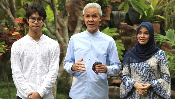 Ganjar Pranowo dan keluarga