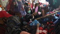 Namun, pandemi Corona yang merebak membuat tradisi ini terlihat berbeda.