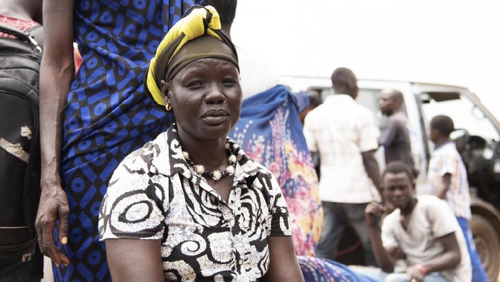 Perkenalkan Sang Pahlawan Cuci Tangan Sejati dari Sudan Mary Juan merupakan seorang penjual ikan asap di Pasar Gudele, Sudan Selatan. Waktunya lebih banyak ia habiskan untuk mengingatkan pentingnya cuci tangan demi malawan Corona.