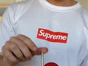 Anak Hypebeast Udah Tahu Belum? Supreme Dicaplok Vans Rp 29 Triliun
