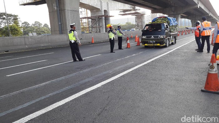 Check point GT Cikarang Barat