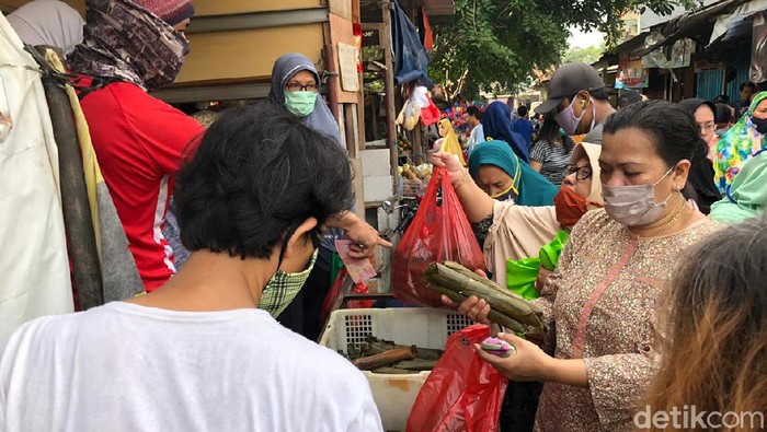 Pasar Rawalumbu Suasana Pasar Rawalumbu Padat