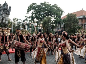 Kemenparekraf Usulkan 44.295 Pekerja Seni dan Kreatif Terima Bansos