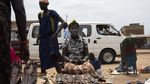 Perkenalkan Sang Pahlawan Cuci Tangan Sejati dari Sudan