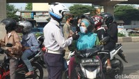Pemerintah Kota Bekasi sudah menyiapkan 32 pos pengawasan atau check point di beberapa lokasi selama penerapan Pembatasan Sosial Berskala Besar (PSBB) dan cek point ini guna menghalau warga yang nekat mudik. 