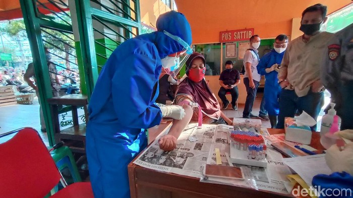 Rapid test di Pasar Bitingan, Kudus (23/5/2020)