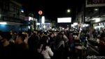 Begini Potret Pengkolan Garut yang Ramai di Malam Takbiran
