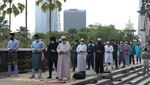 Potret Salat Id di Beberapa Negara dalam Kondisi New Normal