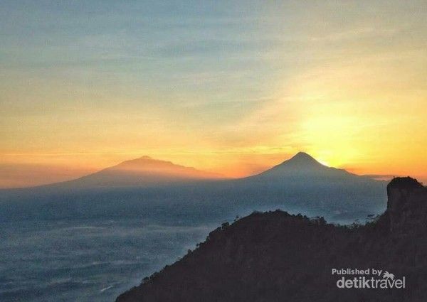 Puncak Suroloyo