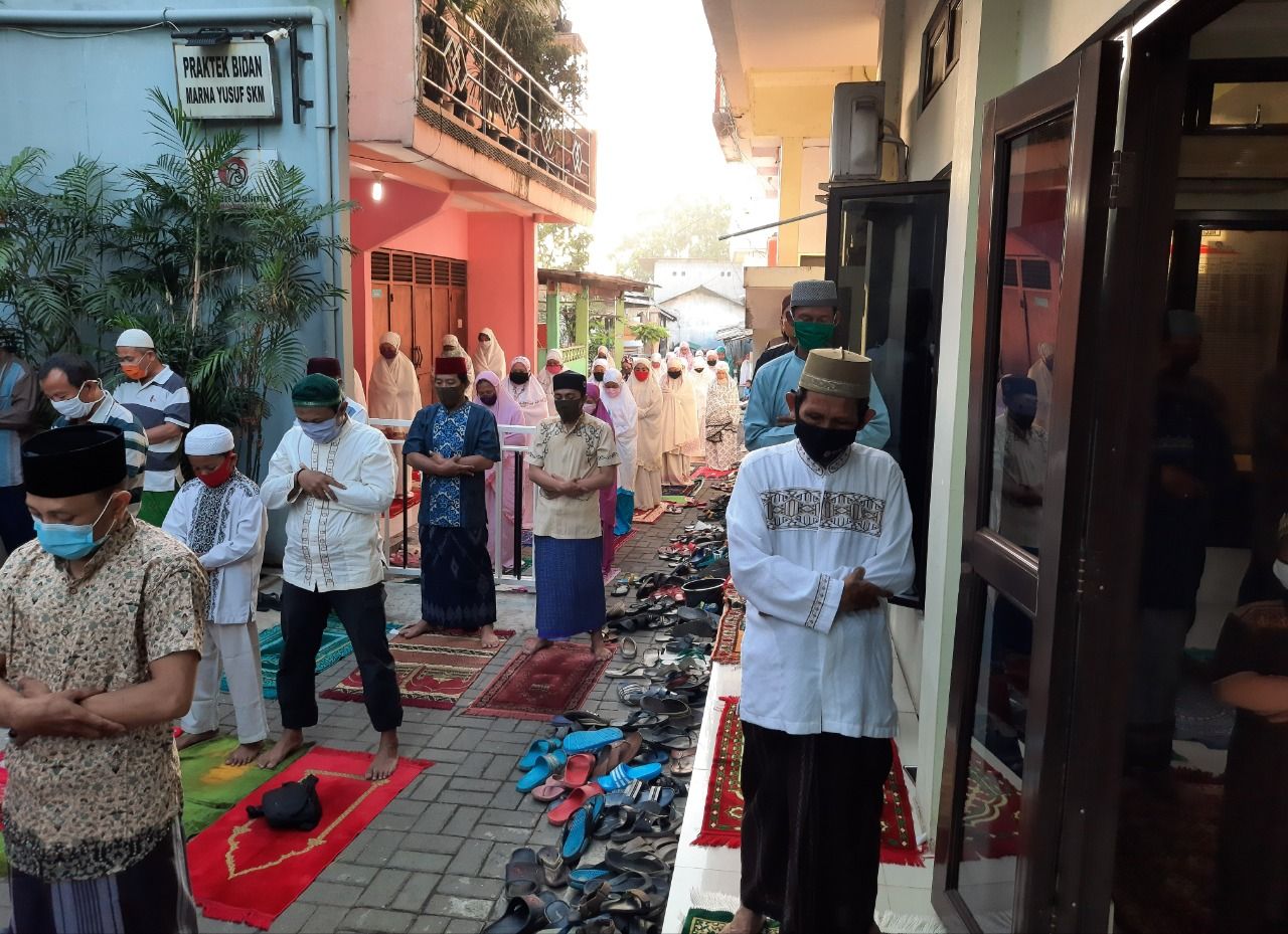 Warga Bintara Jaya rayakan Idul Fitri di tengah Pandemi Corona