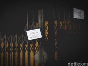 Sunyi Sepi Kawasan Pertokoan Pinangsia