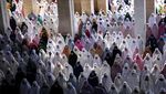 Potret Salat Id di Beberapa Negara dalam Kondisi New Normal