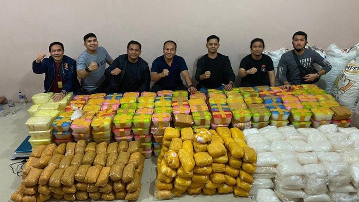 Satgassus Bareskrim Polri ungkap 821 Kg sab