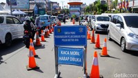 Seperti diketahui, Kasatpol PP DKI Jakarta, Arifin mengerahkan 360 personelnya untuk berjaga di check point guna mencegah warga DKI melakukan mudik lokal saat hari raya Idul Fitri. 