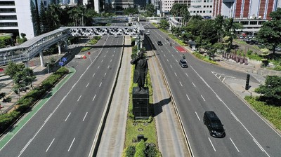 Potret Lengang Jalanan Protokol di Jakarta