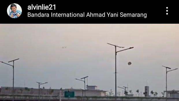Balon udara juga jatuh di kawasan Bandara Jenderal Ahmad Yani, Semarang, Senin (25/5/2020).