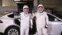 Bob Behnken dan Doug Hurley akan terbang ke Stasiun Ruang Angkasa Internasional pada 27 Mei 2020 mendatang. Bill Ingalls/NASA via AP.