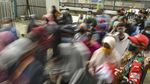 Volume Pengguna KRL Menurun saat Lebaran
