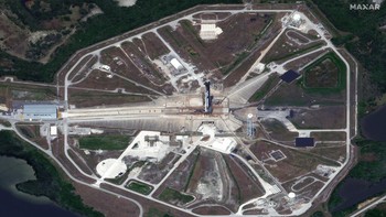 Kami menuju peluncuran. The Flight Readiness Review telah menyimpulkan bahwa misi SpaceX Crew Dragon diizinkan untuk proses sampai penerbangan, kata Administrator NASA, Jim Bridenstine. Foto: AP/Bill Ingalls