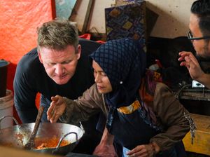 Gordon Ramsay Uncharted di Indonesia, Cicip Durian Sampai Masak Rendang