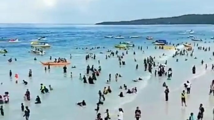 Viral video Pantai Tanjung Bira dibuka setelah hari Lebaran ternyata hoax (Screenshot video viral)