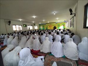 Berlebaran di Karantina