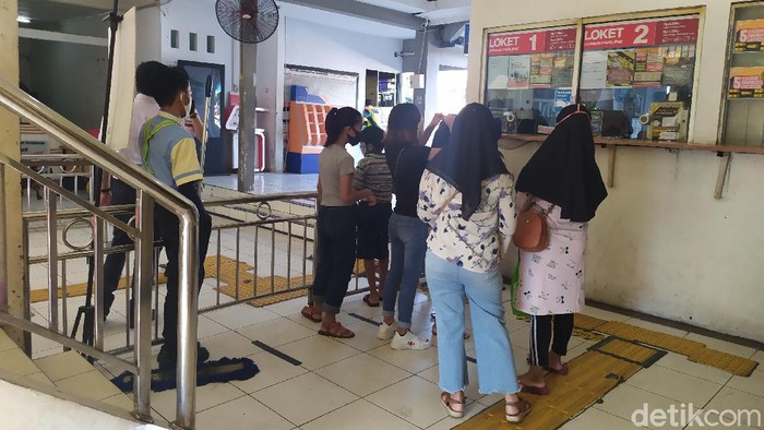Kondisi Stasiun Angke, Senin (25/5/2020) pagi (Luqman Nurhadi Arunanta/detikcom)