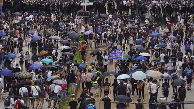 Duh! Hong Kong Kembali Ricuh di Tengah Pandemi Corona