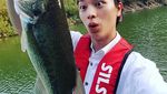 Main di Mystic Pop-up Bar, Yook Sungjae Punya Hobi Mancing Ikan