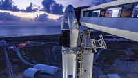 Roket Falcon Nine dan pesawat ruang angkasa Crew Dragon akan meluncur dari Pad 39A, landasan bersejarah di Kennedy Space Center yang sebelumnya digunakan untuk misi Apollo dan pesawat ulang-alik. Satellite image ©2020 Maxar Technologies via AP.