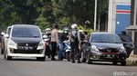 Masuk Bekasi, Warga Harus Ukur Suhu Tubuh