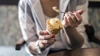 Makan Ice Cream Bikin 'Brain Freeze'? Ternyata Ada Penjelasan Medisnya