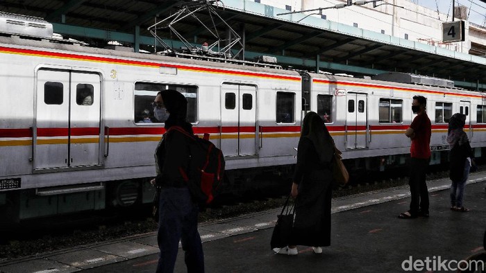 Perhatikan Ini Jadwal Operasional Krl Saat New Normal