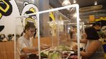 Trik Restoran di Dunia yang Mulai Beroperasi dengan Sistem New Normal